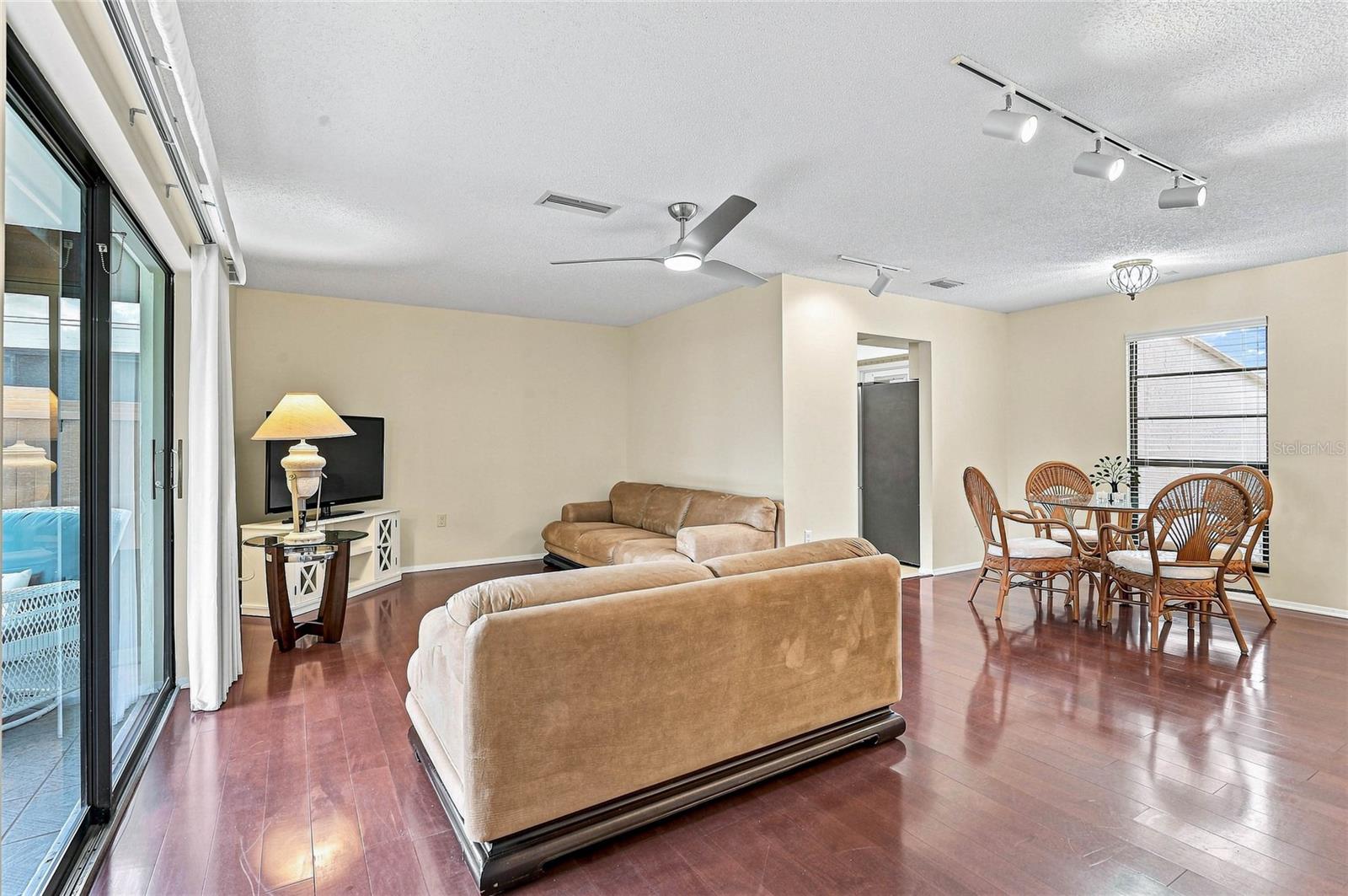 3189 GLEN ELYN BLVD #3 — photo 12