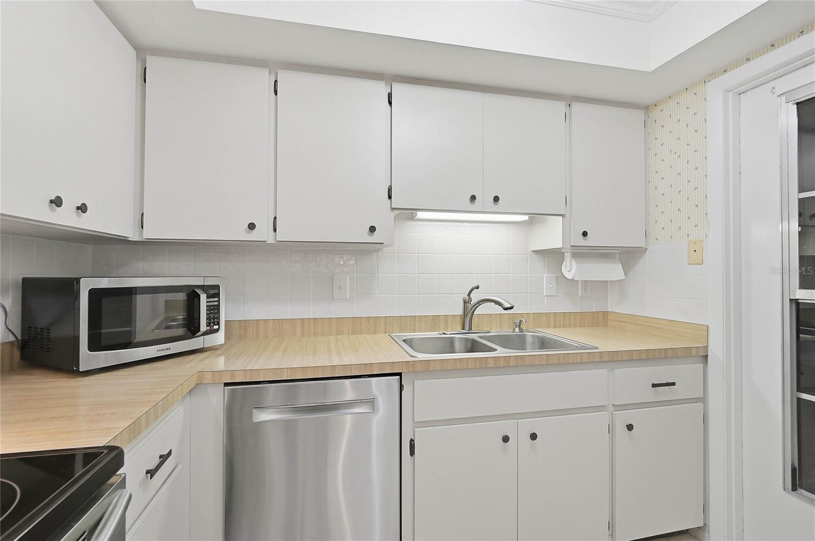 3189 GLEN ELYN BLVD #3 — photo 8