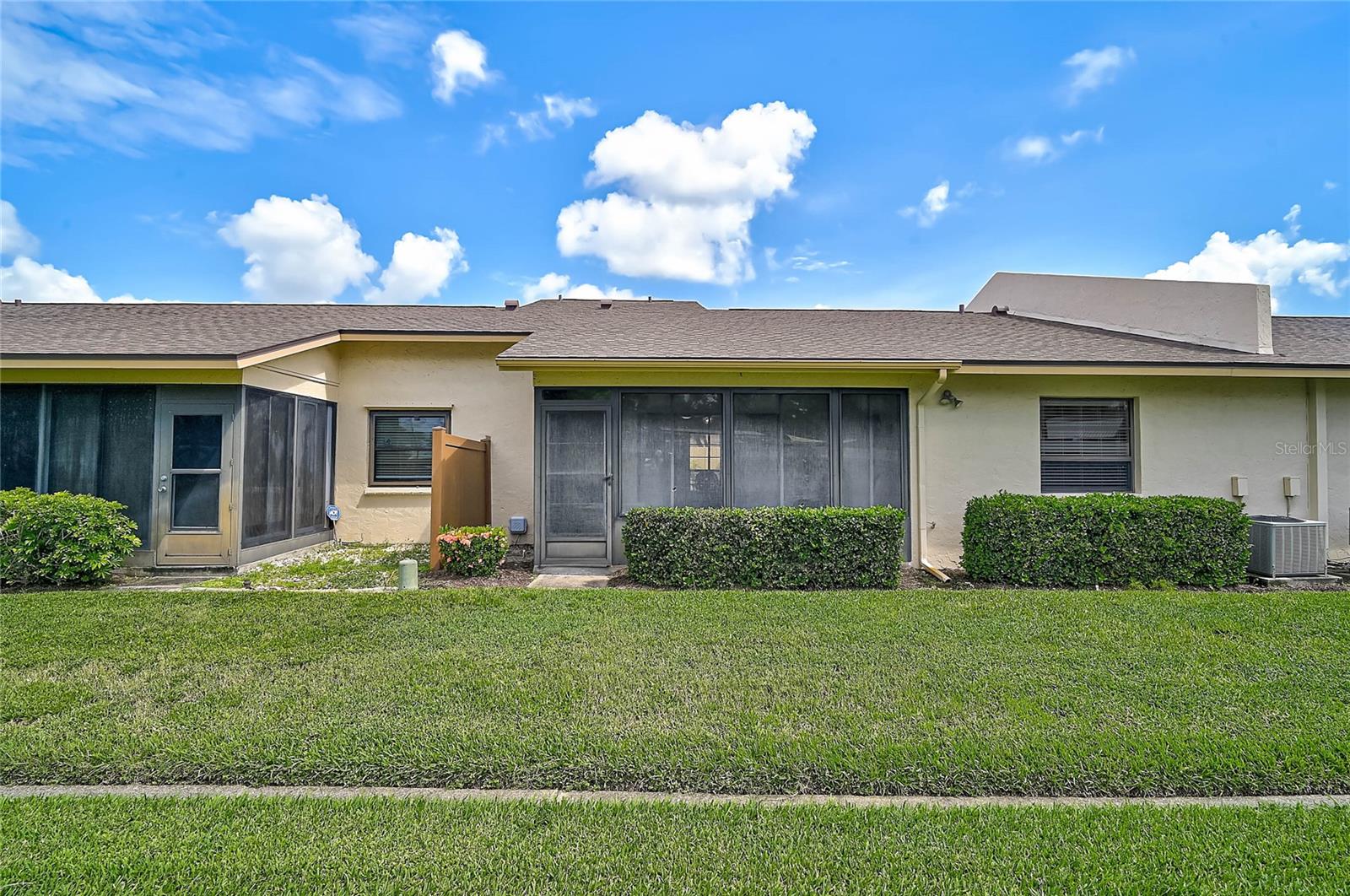3189 GLEN ELYN BLVD #3 — photo 31