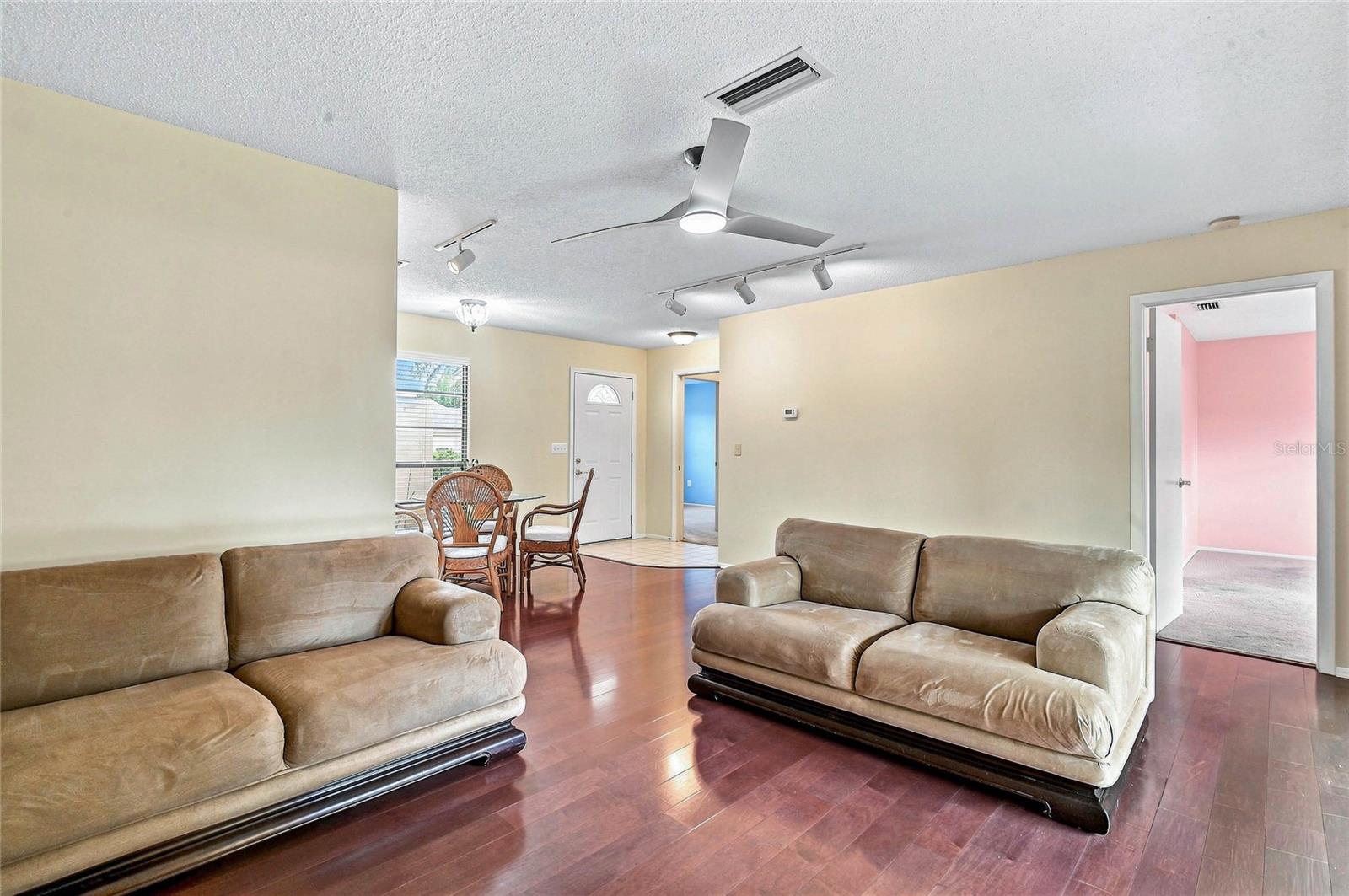3189 GLEN ELYN BLVD #3 — photo 13