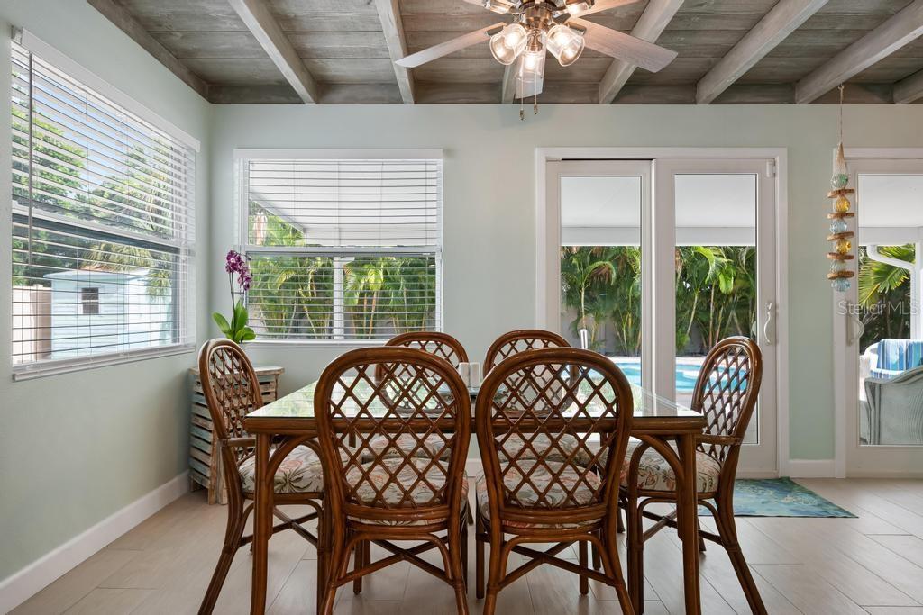 406 BAY PALMS DR — photo 16