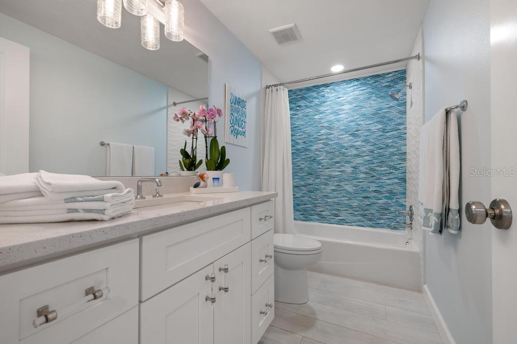 406 BAY PALMS DR — photo 20