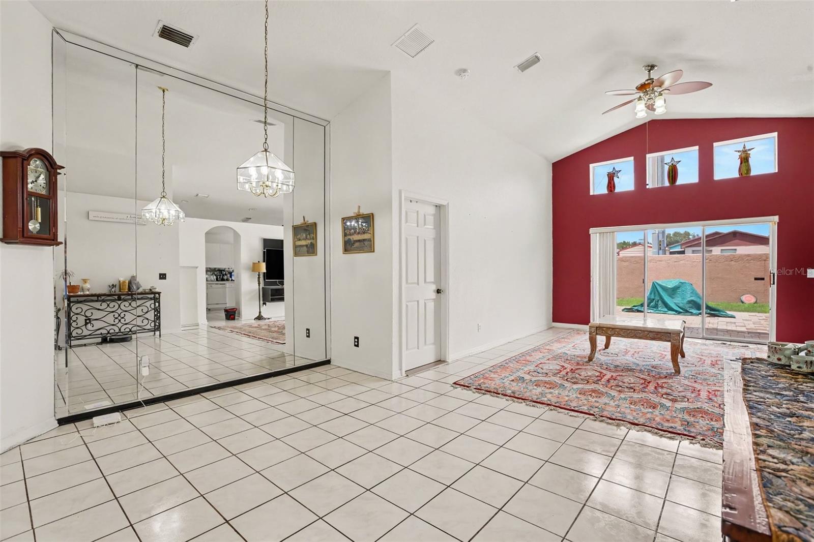 1102 VINETREE DR — photo 11