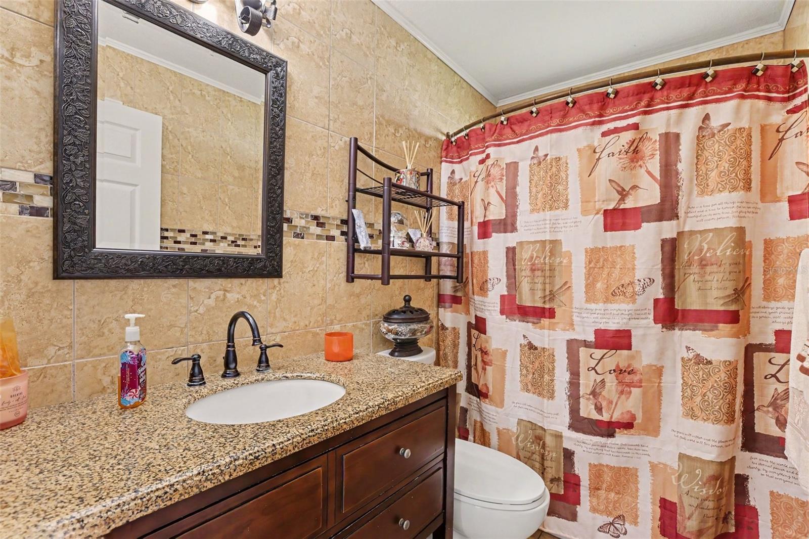 1102 VINETREE DR — photo 22