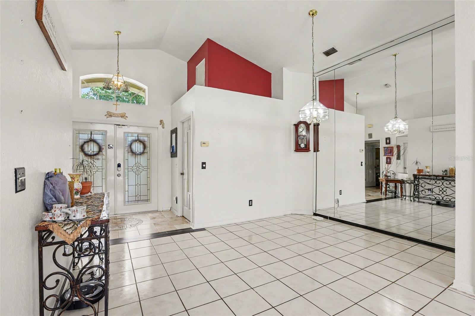 1102 VINETREE DR — photo 8