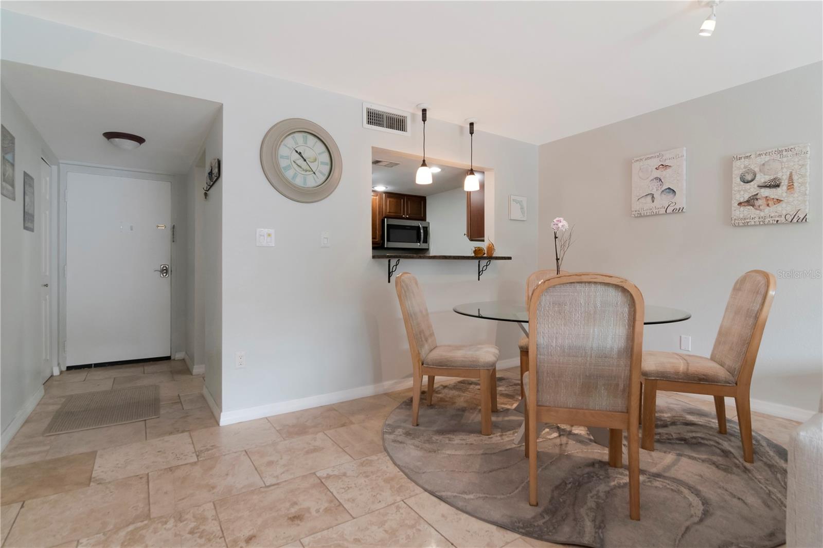 464 N PAULA DR #211 — photo 4