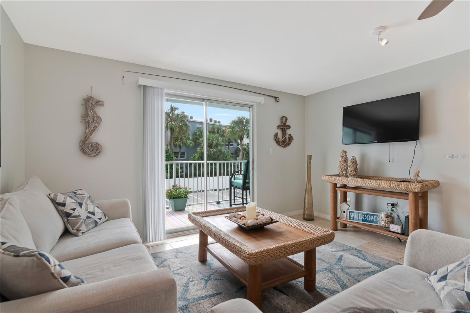 464 N PAULA DR #211 — photo 6