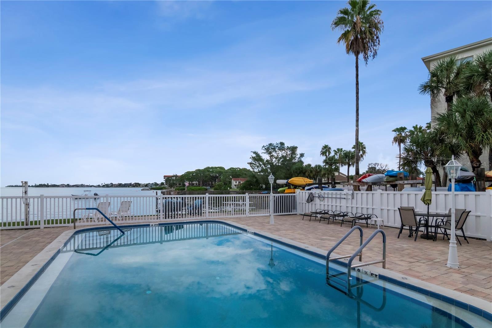 464 N PAULA DR #211 — photo 18