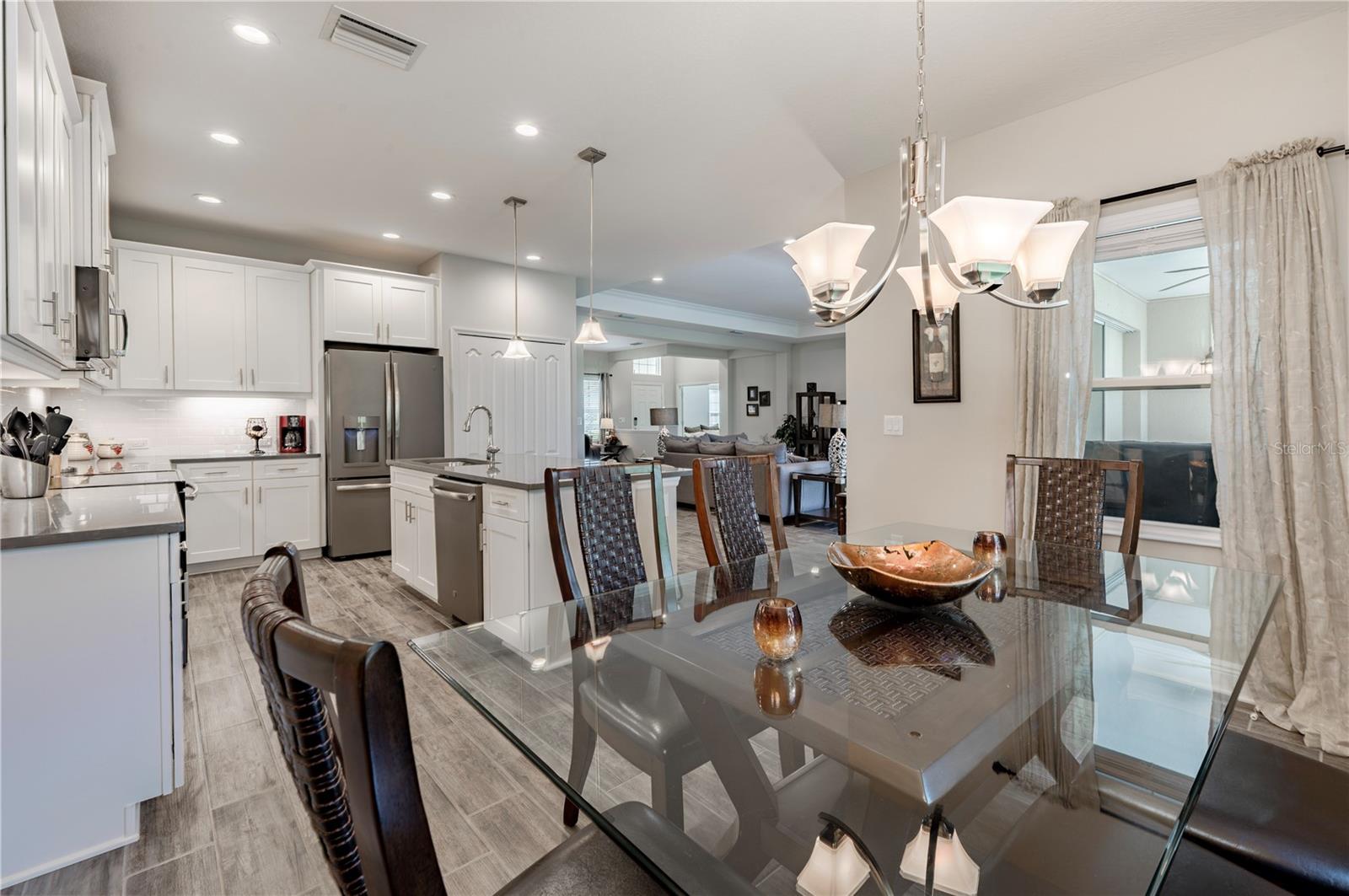 1117 THORNBURY DR — photo 14