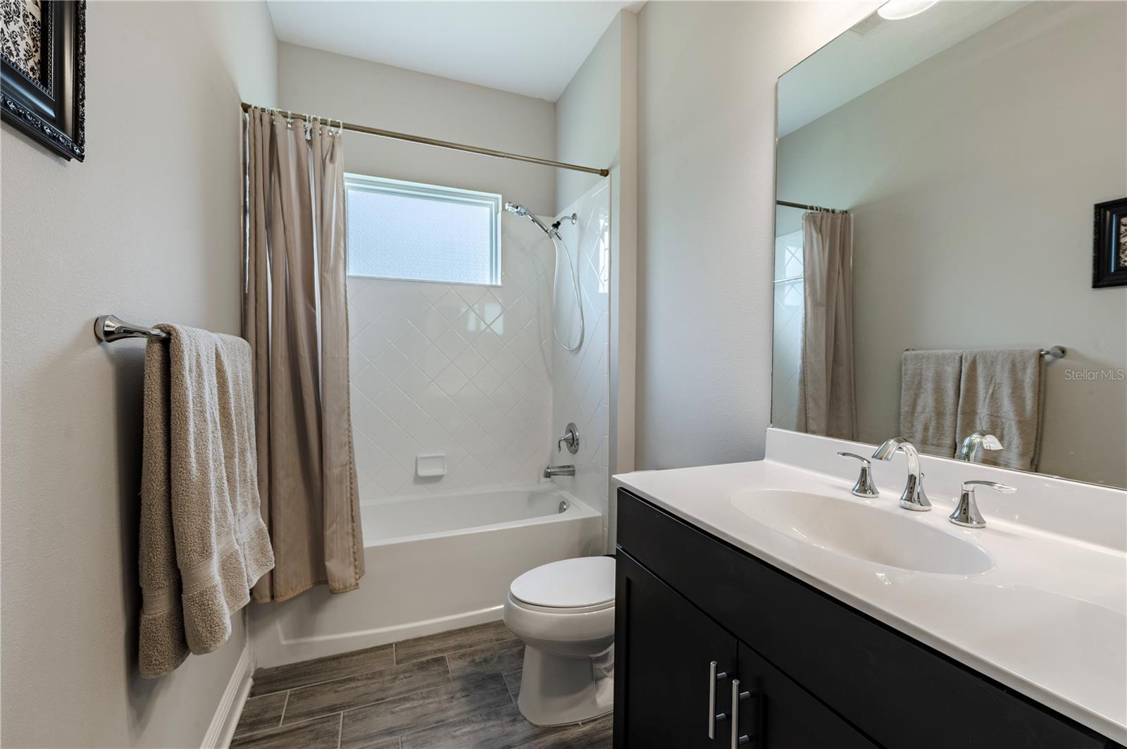 1117 THORNBURY DR — photo 21