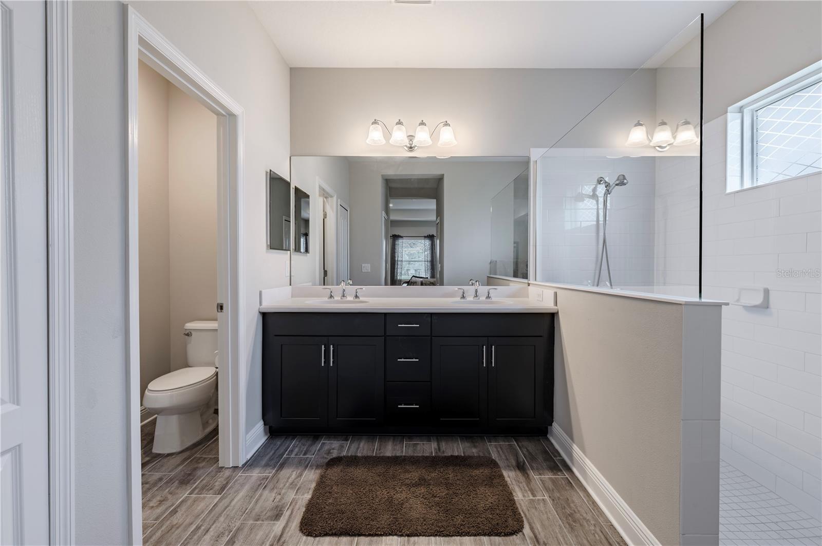 1117 THORNBURY DR — photo 27