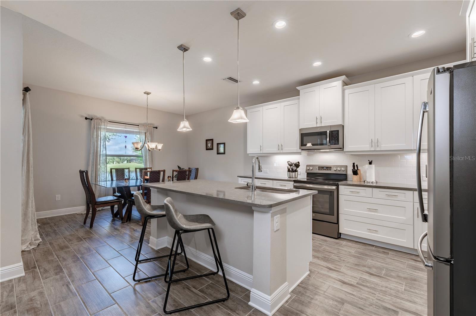 1117 THORNBURY DR — photo 17