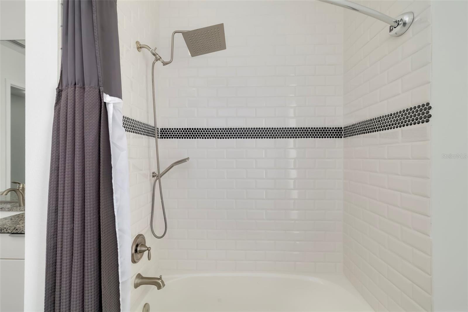4524 RIVERWOOD AVE — photo 28
