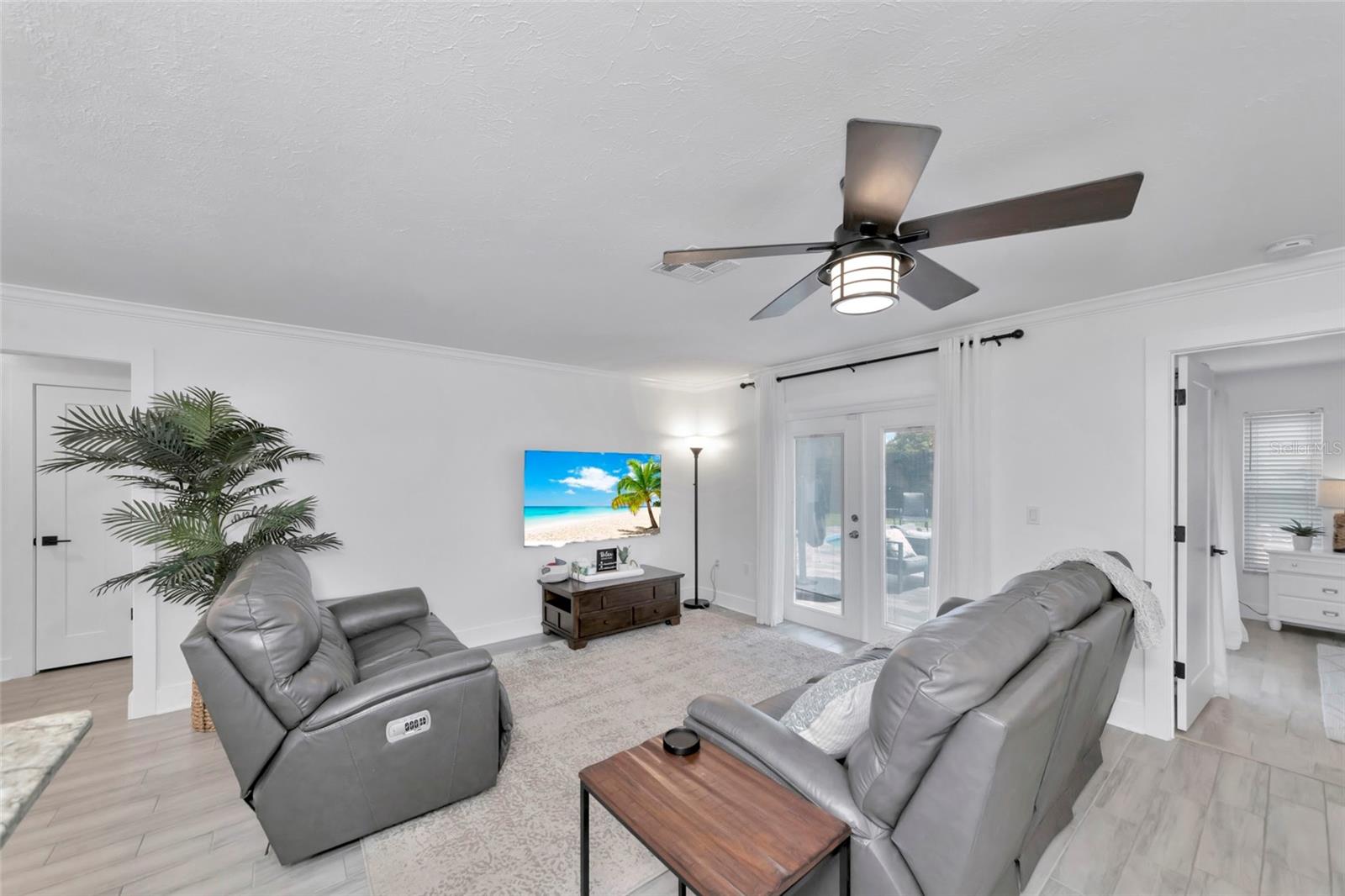 2861 INDIANWOOD DR — photo 9
