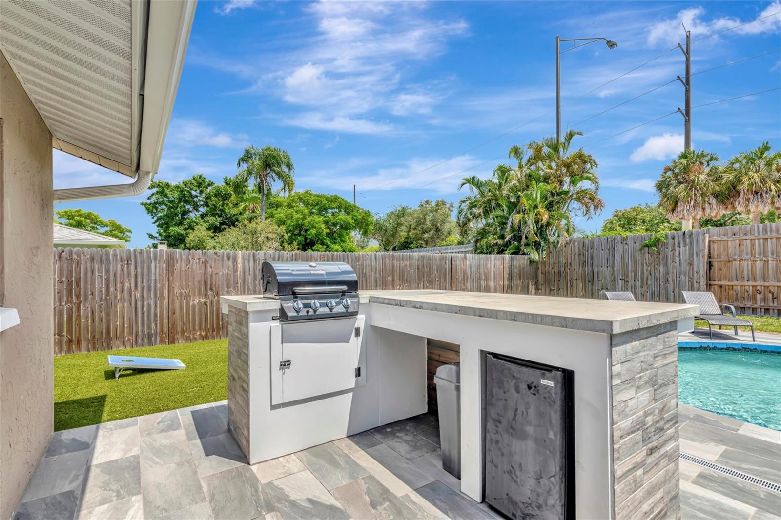 2861 INDIANWOOD DR — photo 30