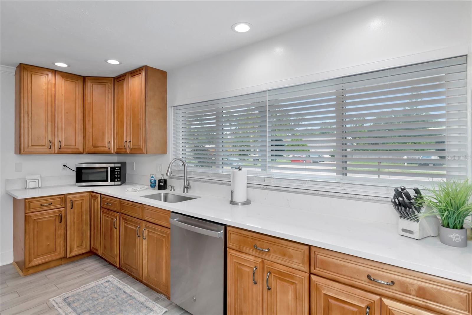 2861 INDIANWOOD DR — photo 5