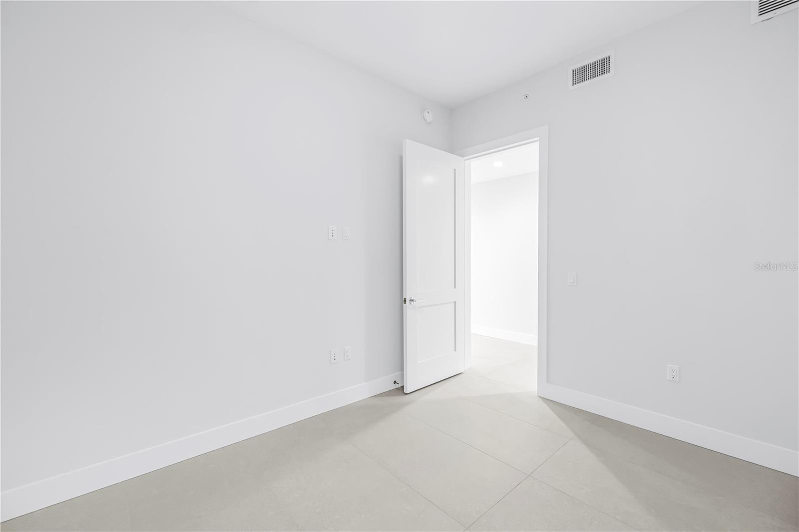 275 1ST AVE S #3704 — photo 43