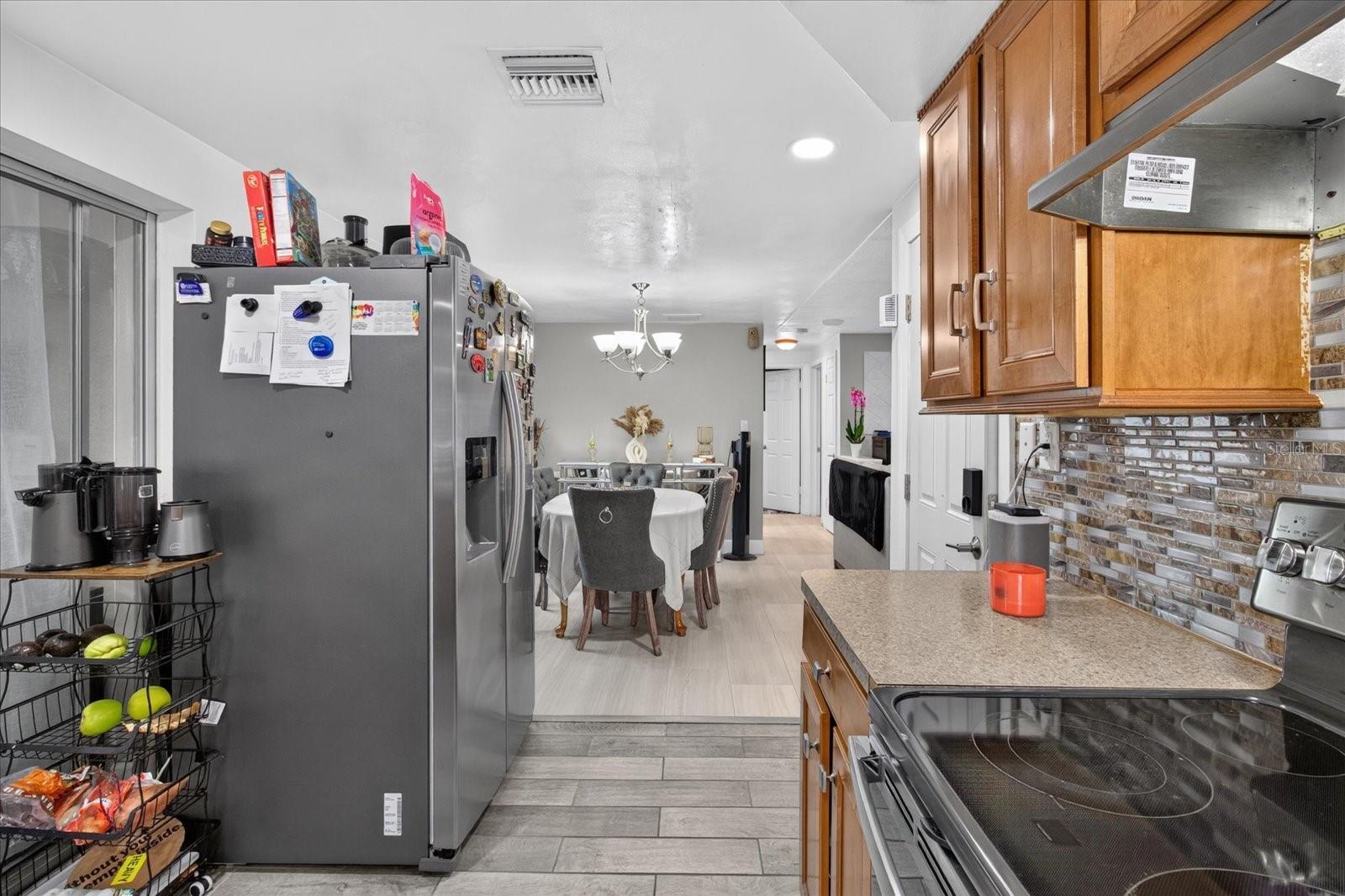 1031 CONOLEY LN — photo 25