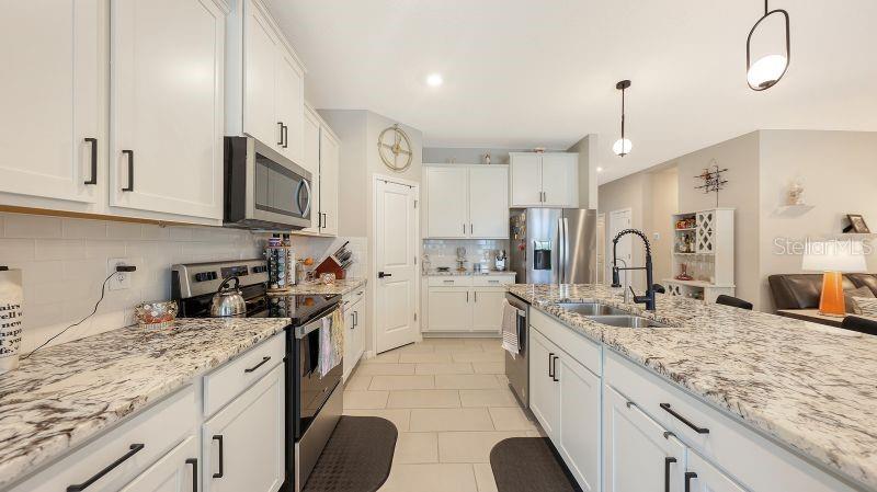 2108 MIDNIGHT PEARL DR — photo 15