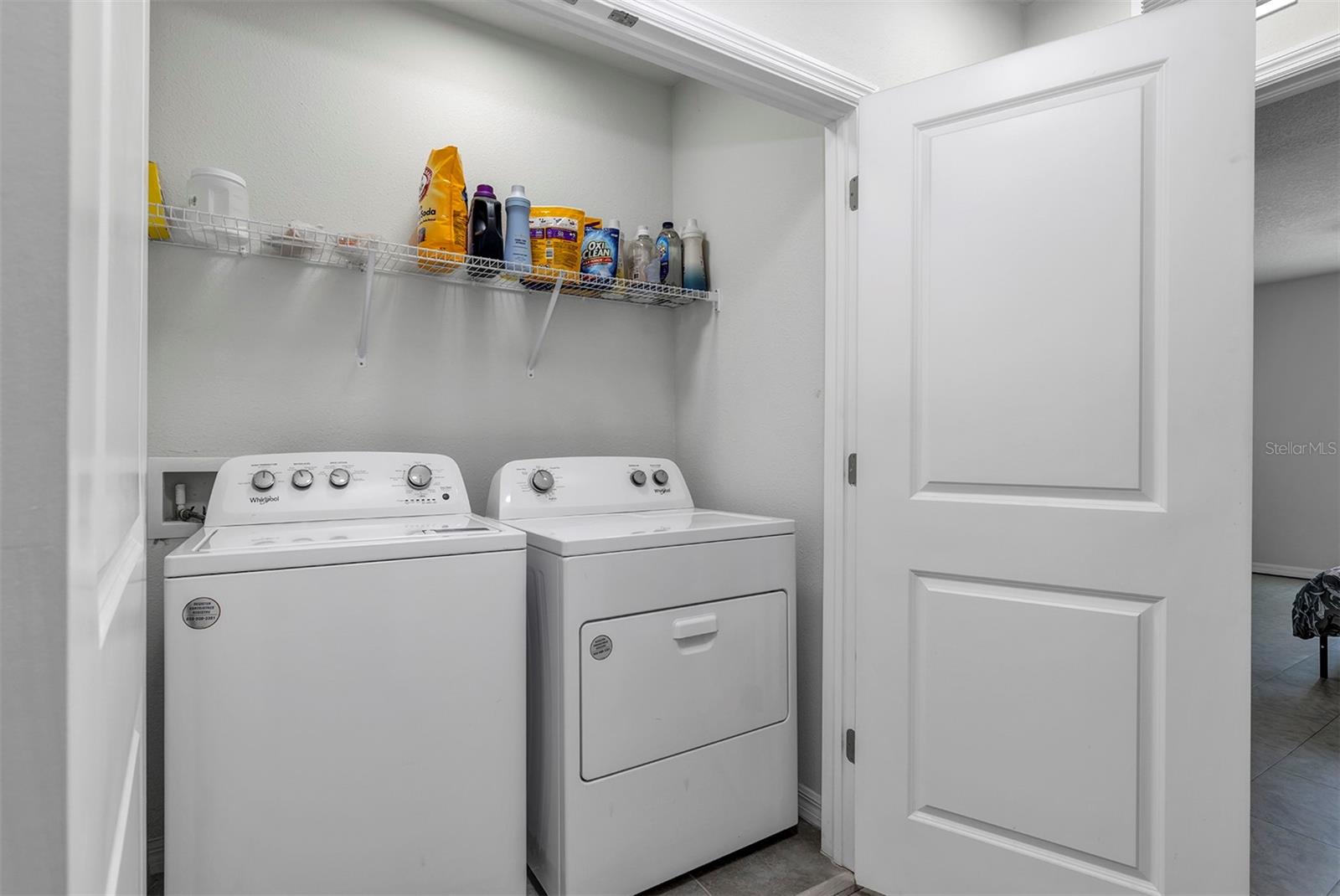 4015 BLUE BANKS LN — photo 22
