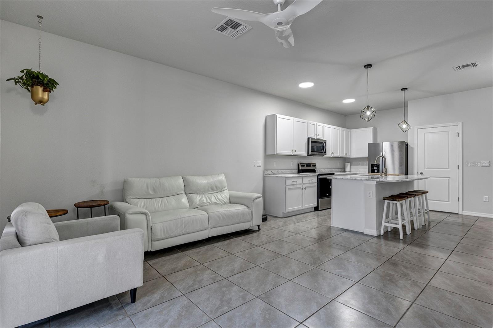 4015 BLUE BANKS LN — photo 13