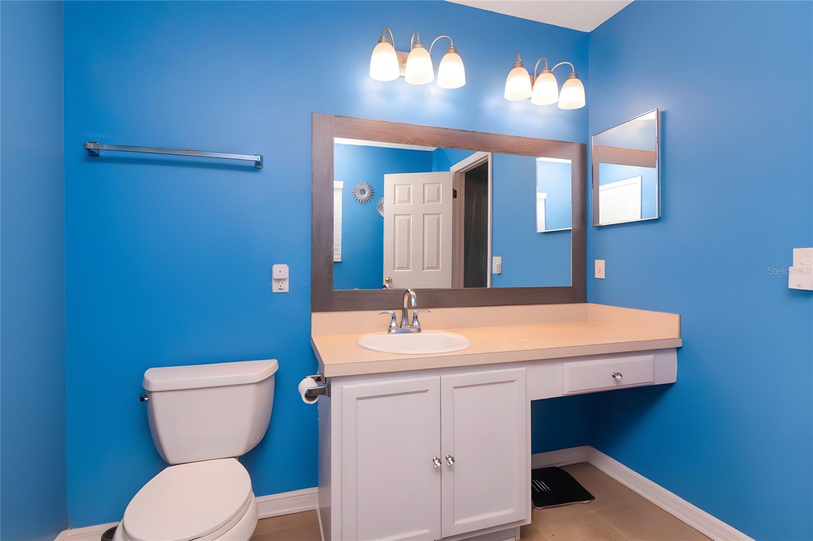 19604 TIMBERBLUFF DR — photo 47