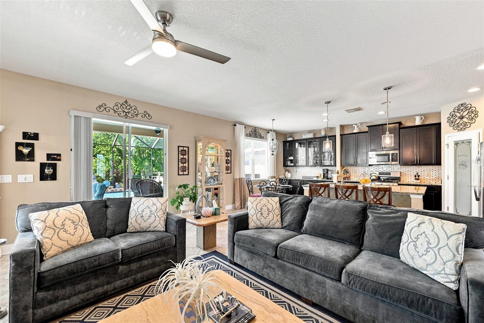 11156 SPRING POINT CIR — photo 11