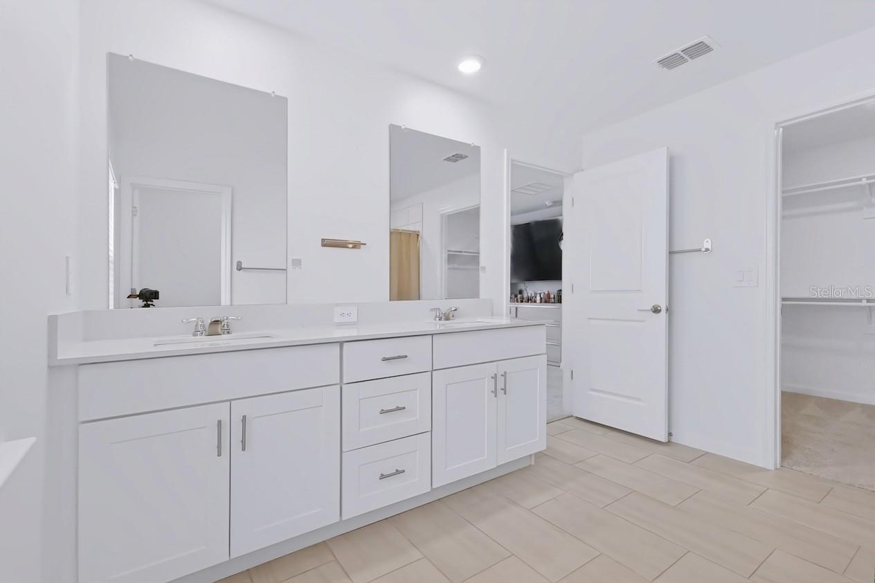 13421 NEW JADE AVE — photo 39