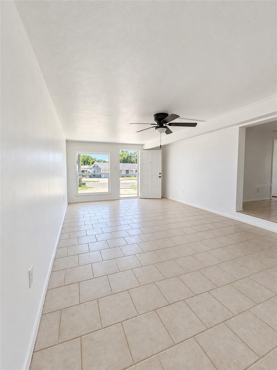 8719 RIVER FOREST CIR — photo 7