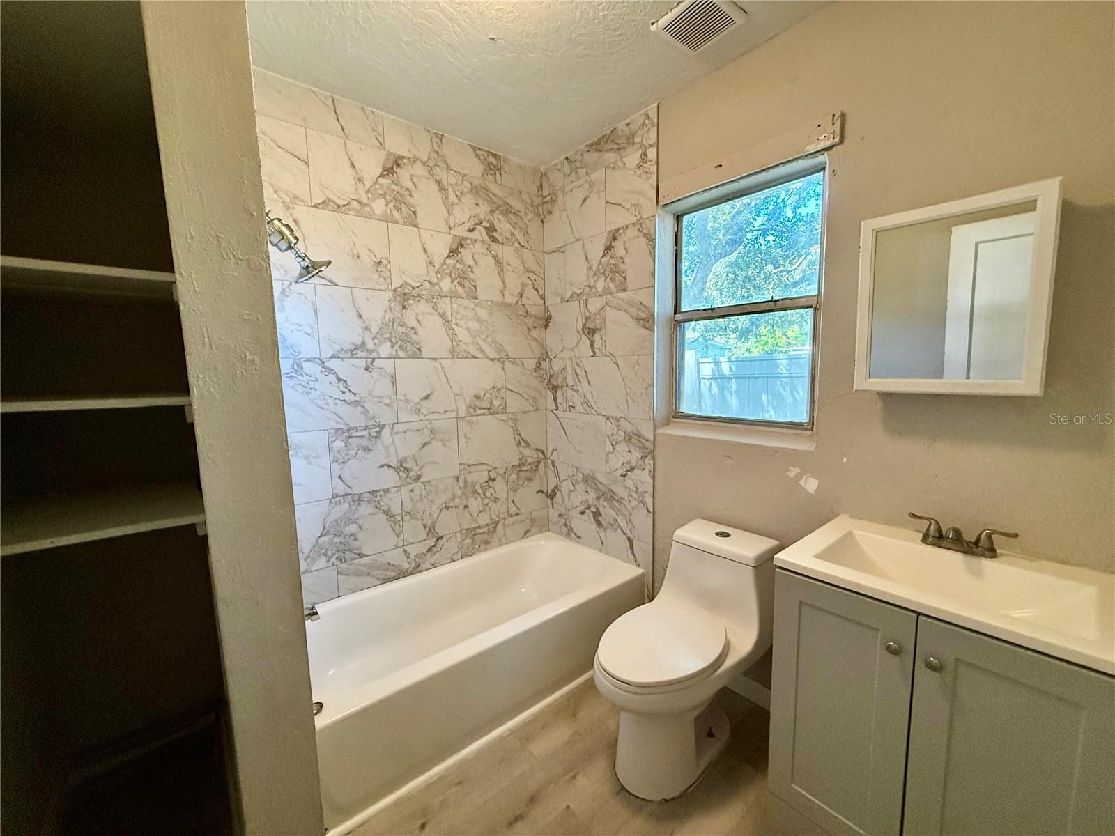 808 PALM BLUFF ST #D — photo 5