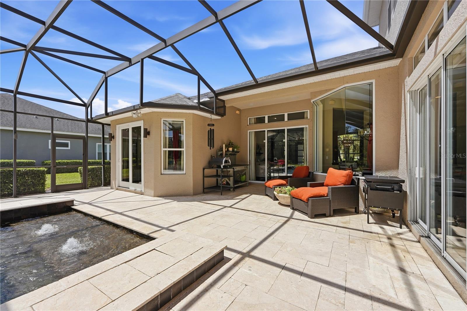 1568 HICKORY VIEW CIR — photo 32