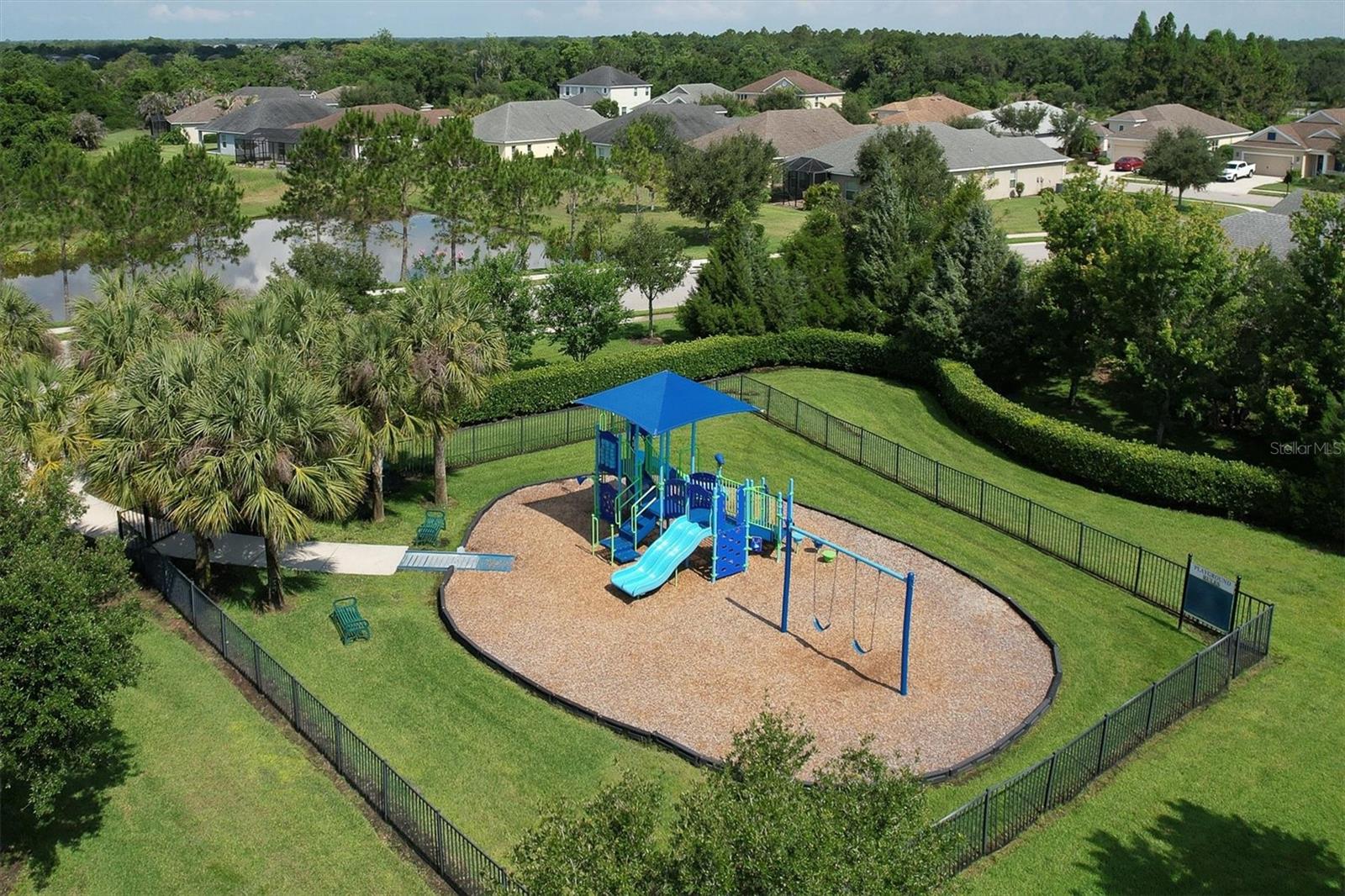 1568 HICKORY VIEW CIR — photo 79