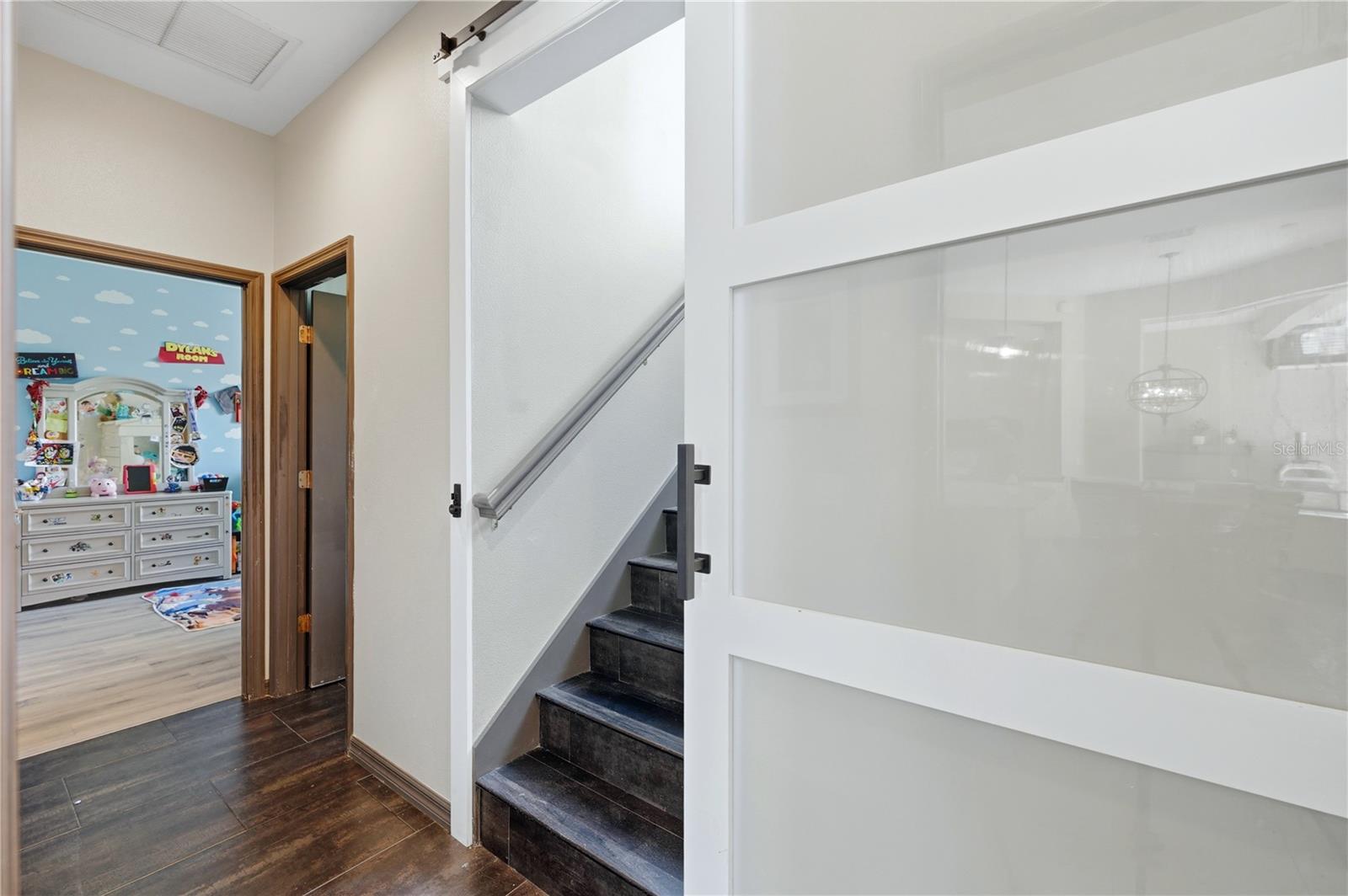 1568 HICKORY VIEW CIR — photo 50