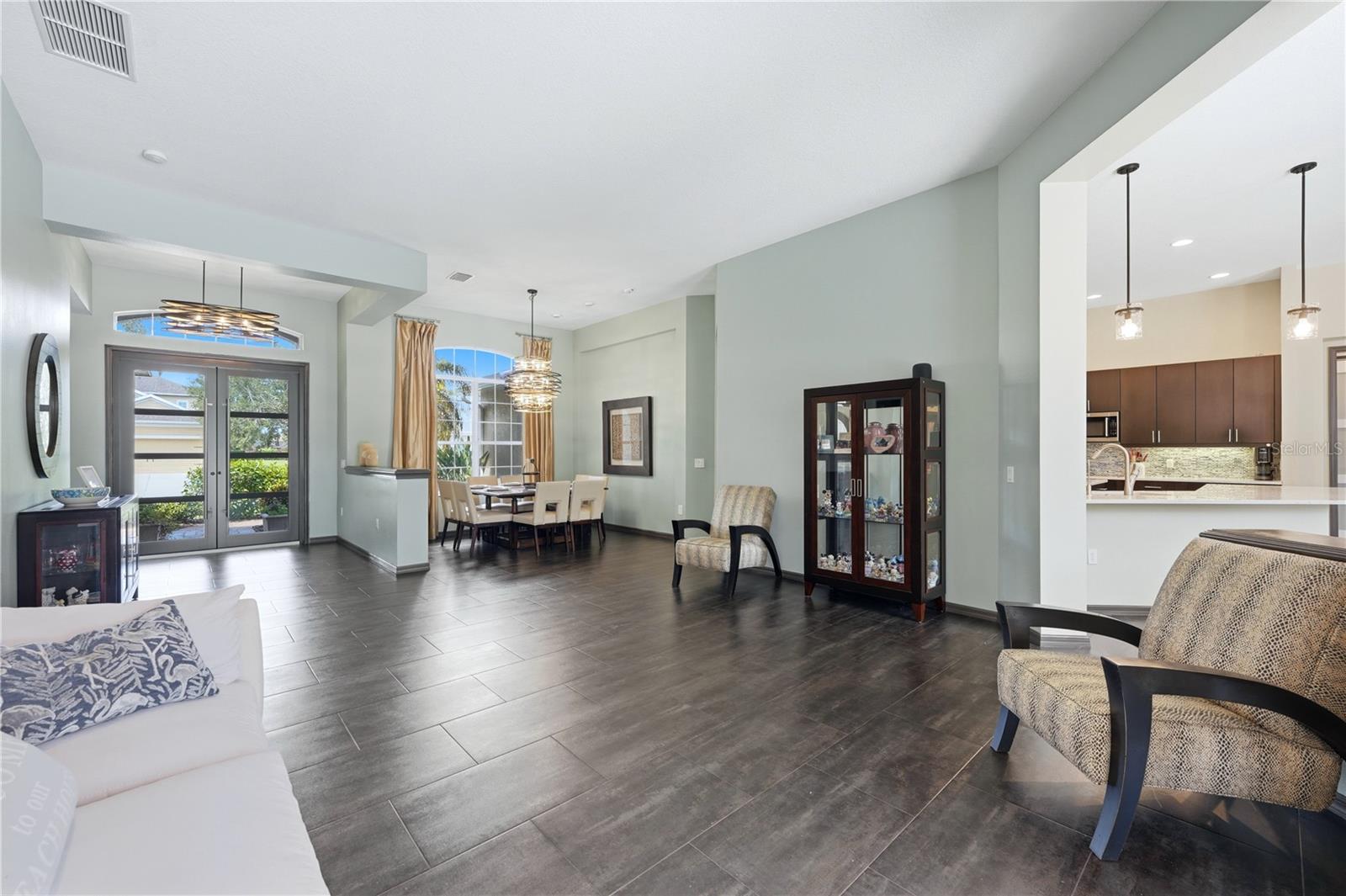 1568 HICKORY VIEW CIR — photo 20