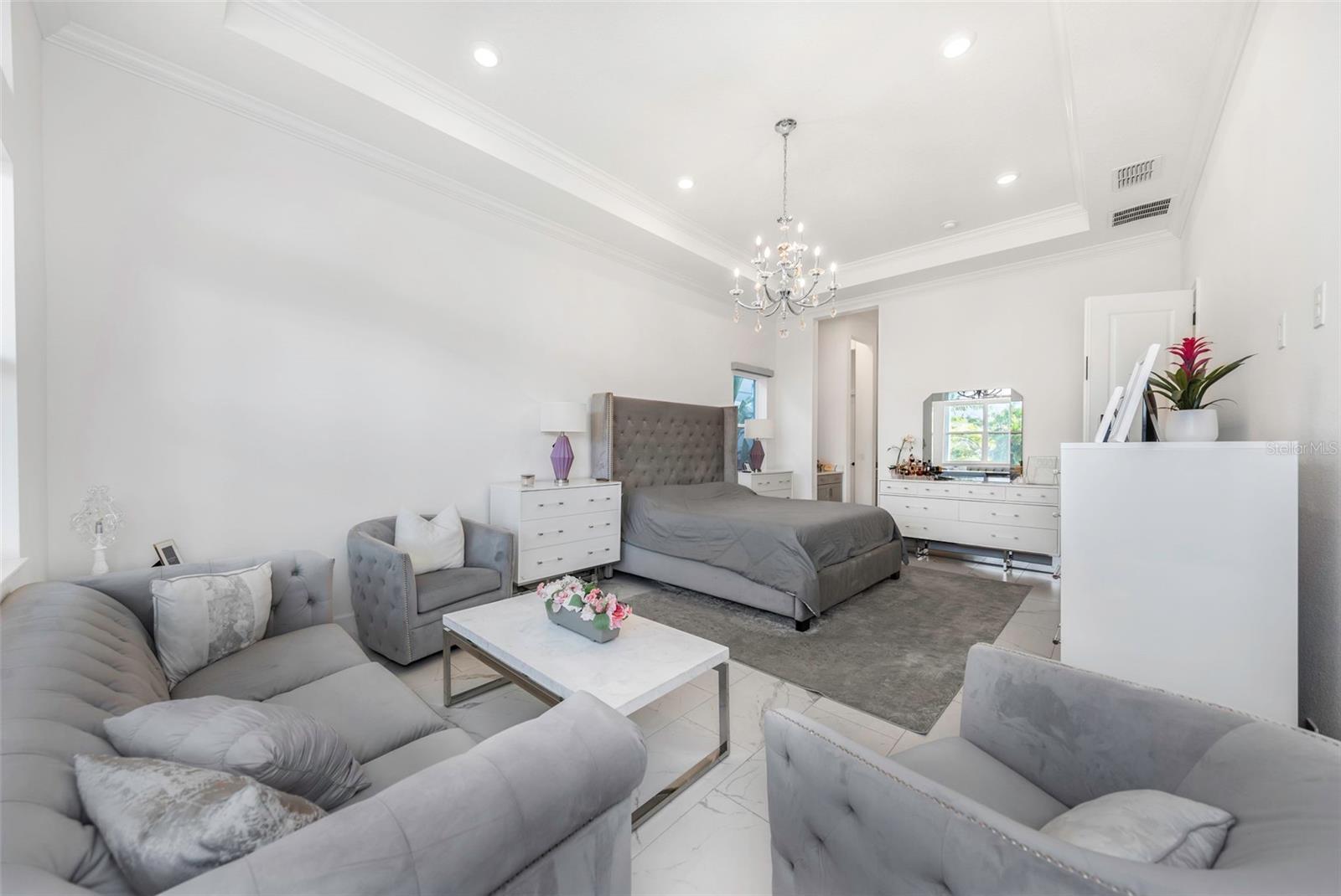 1016 SIGNET DR — photo 36
