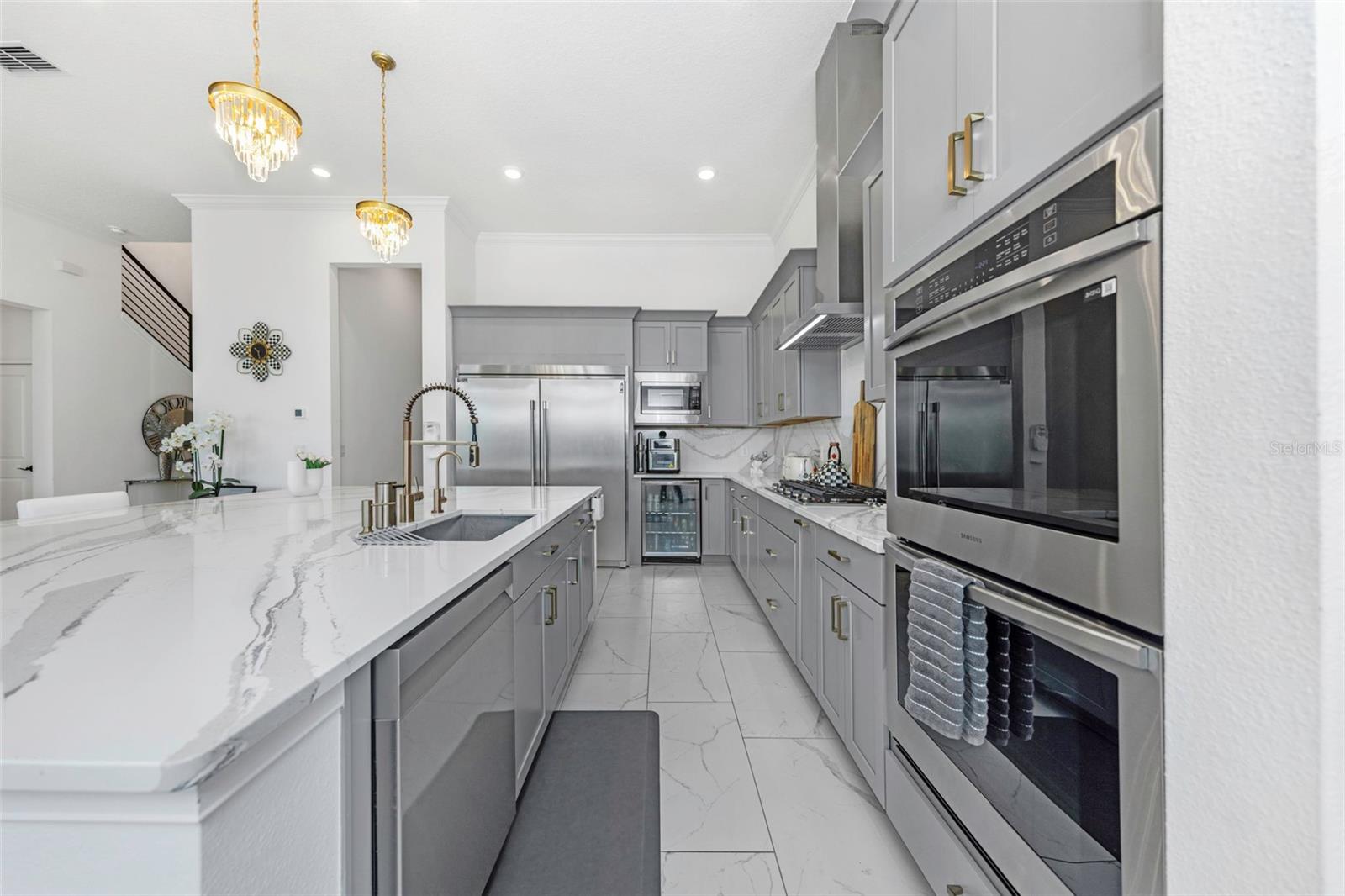 1016 SIGNET DR — photo 21
