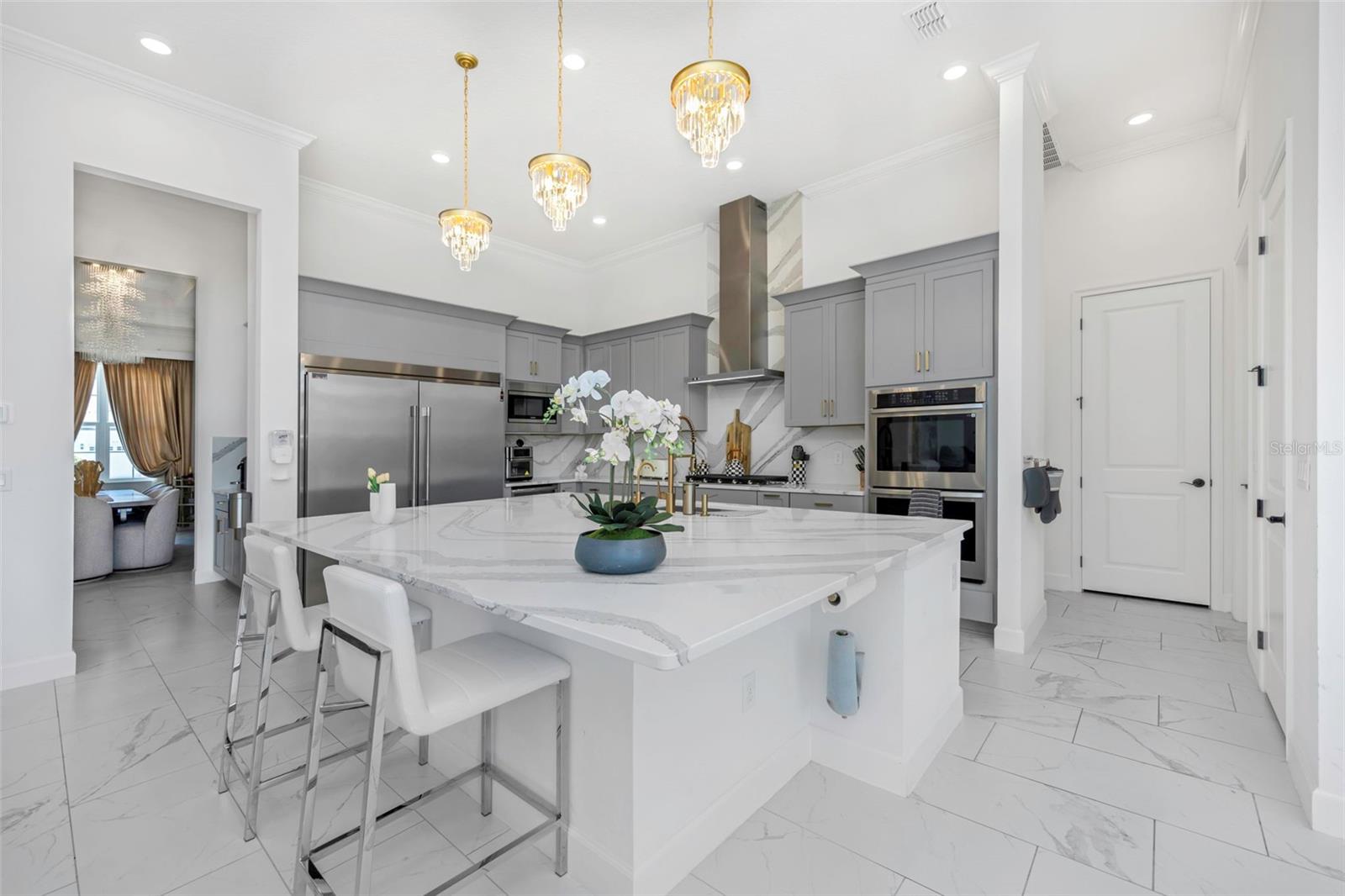 1016 SIGNET DR — photo 17