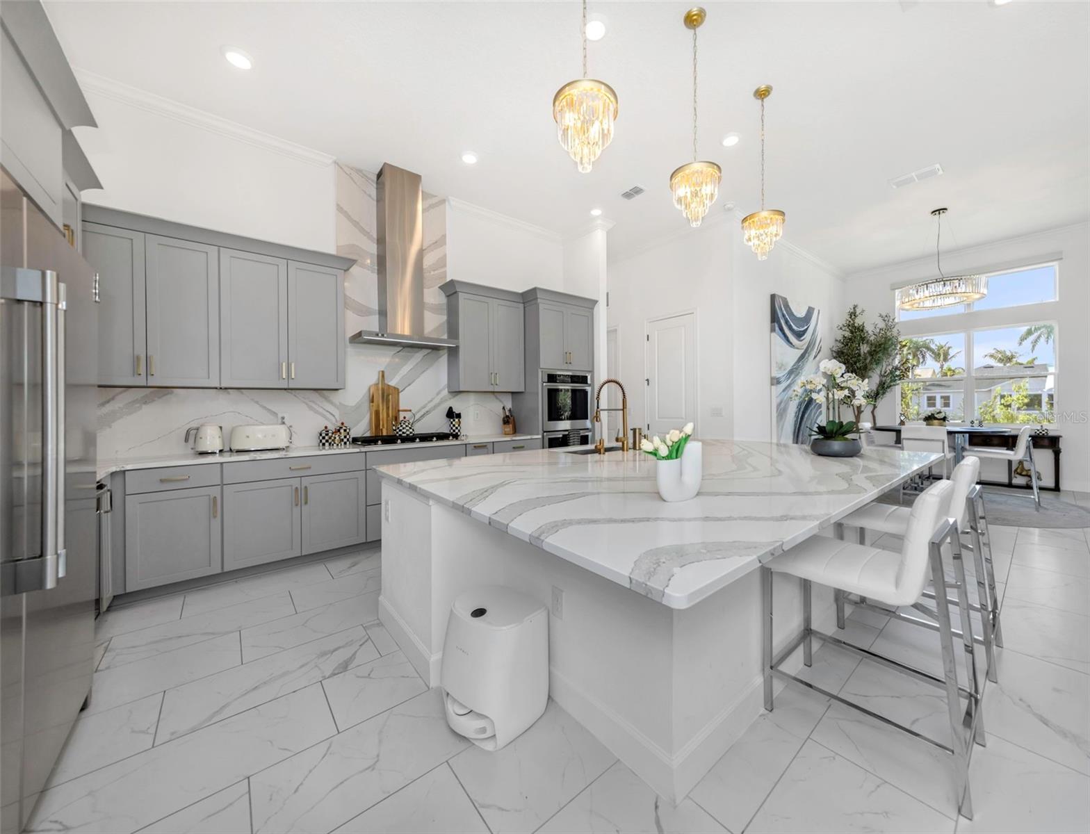 1016 SIGNET DR — photo 18