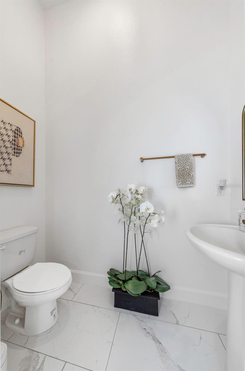 1016 SIGNET DR — photo 34