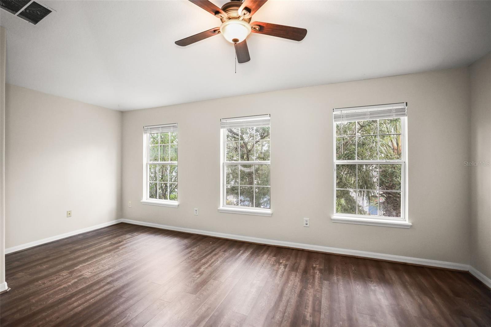 1516 TALISKER DR — photo 10