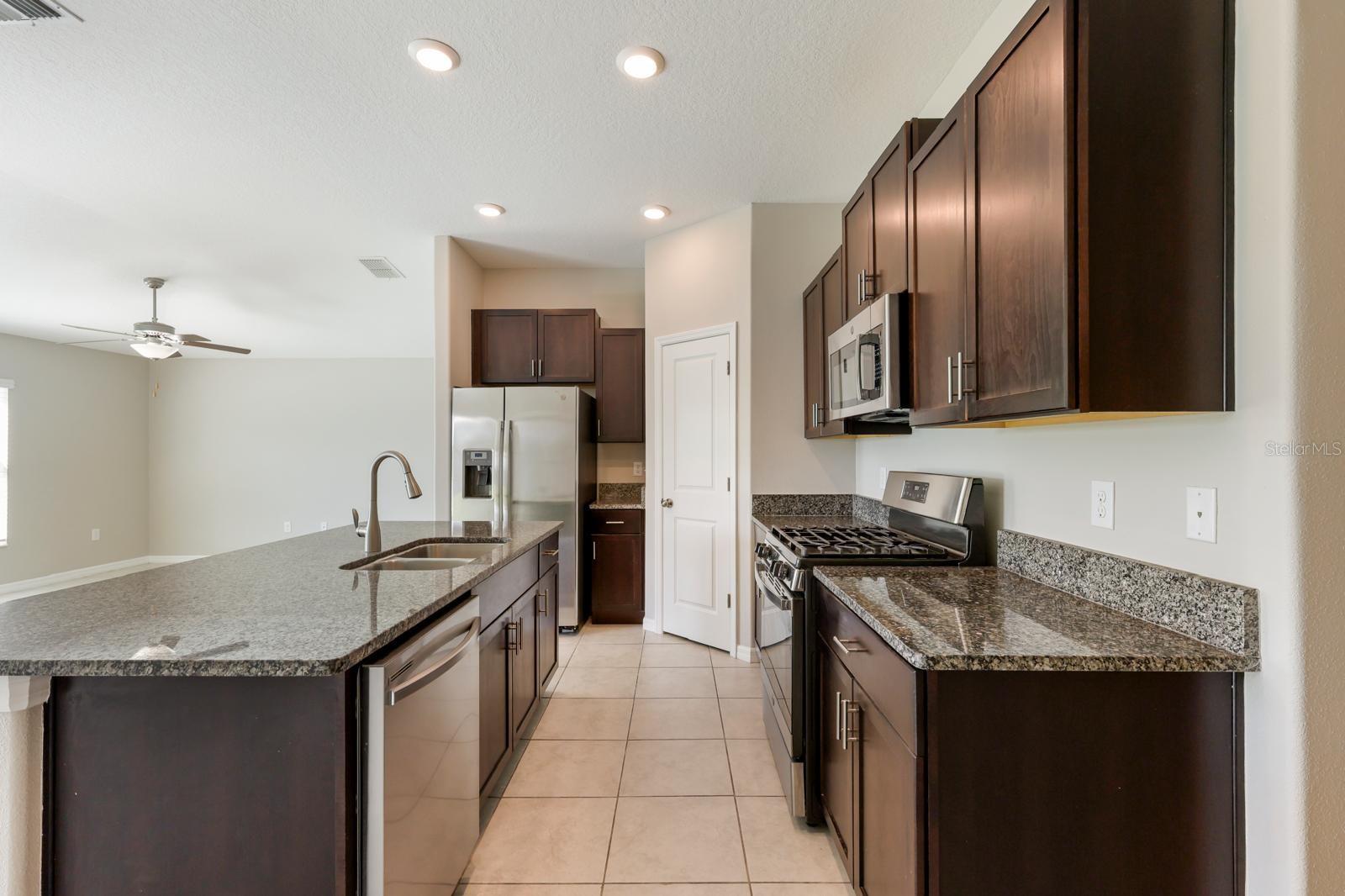 9728 CHANNING HILL DRIVE — photo 9