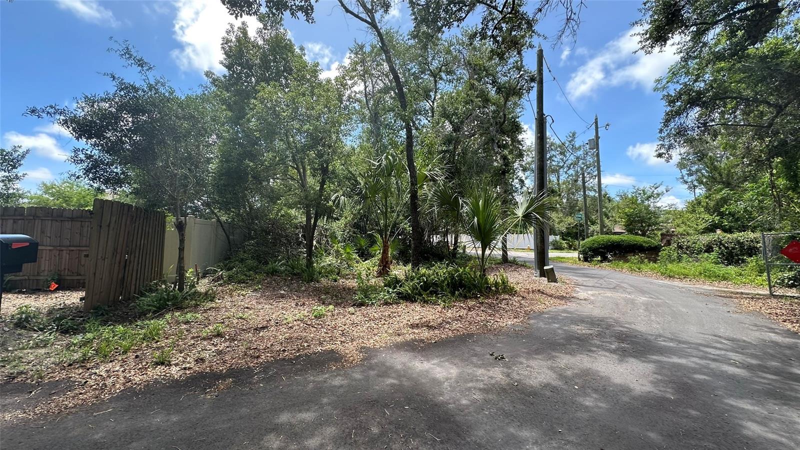 1676 HERMOSA DR — photo 49