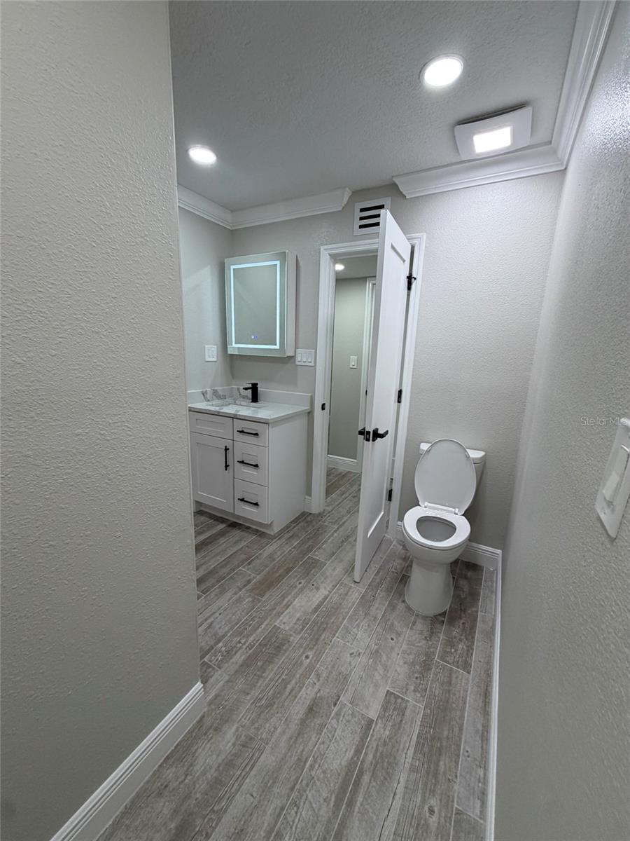 8715 DRIFTWOOD DR — photo 21