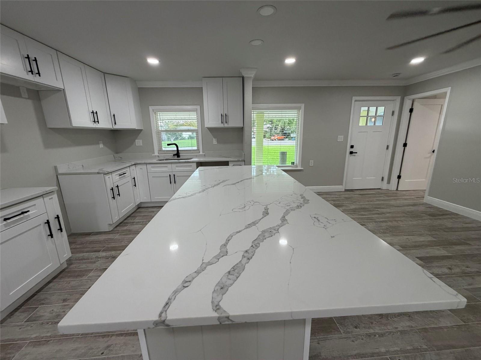 8715 DRIFTWOOD DR — photo 5