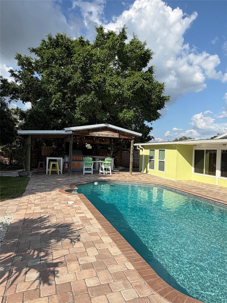 8715 DRIFTWOOD DR — photo 37