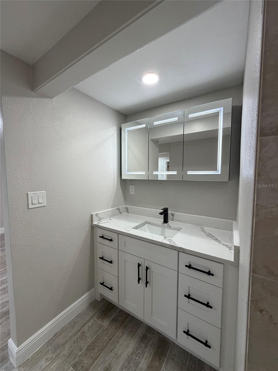 8715 DRIFTWOOD DR — photo 29