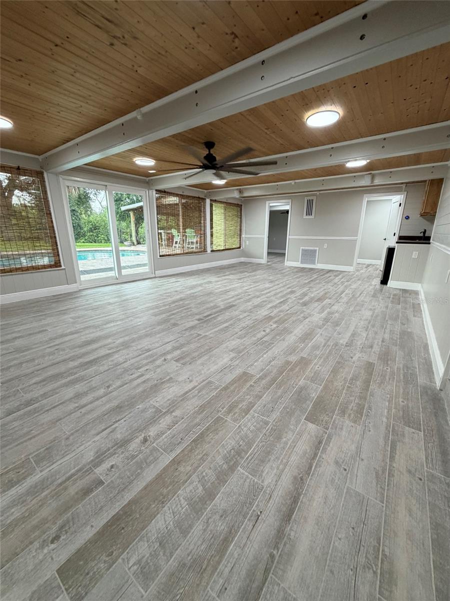 8715 DRIFTWOOD DR — photo 11