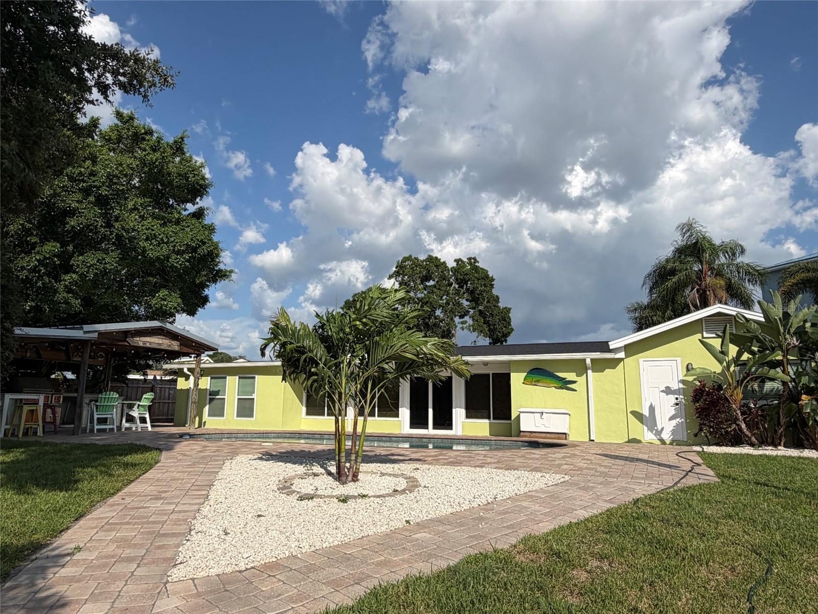 8715 DRIFTWOOD DR — photo 36