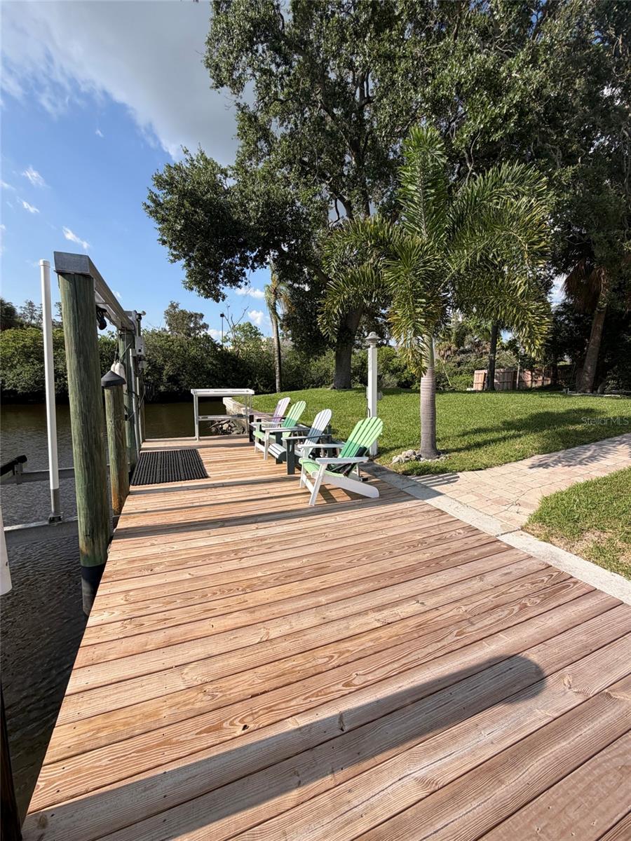 8715 DRIFTWOOD DR — photo 35