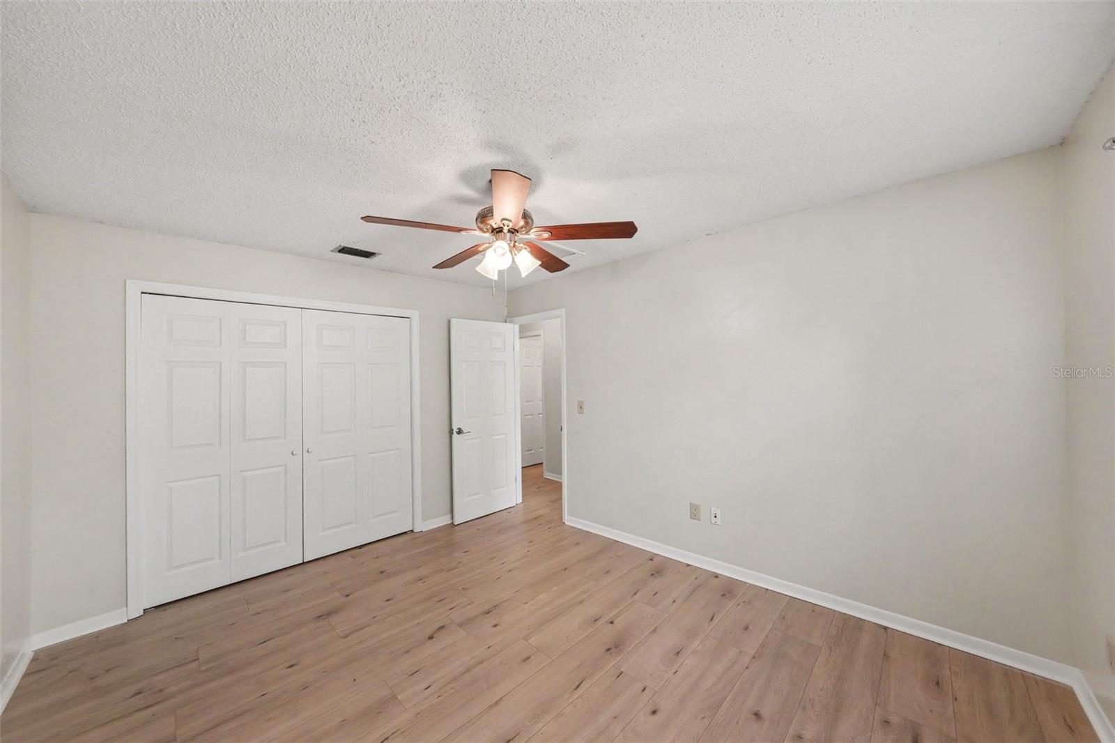 1913 CEDARBROOKE DR — photo 15